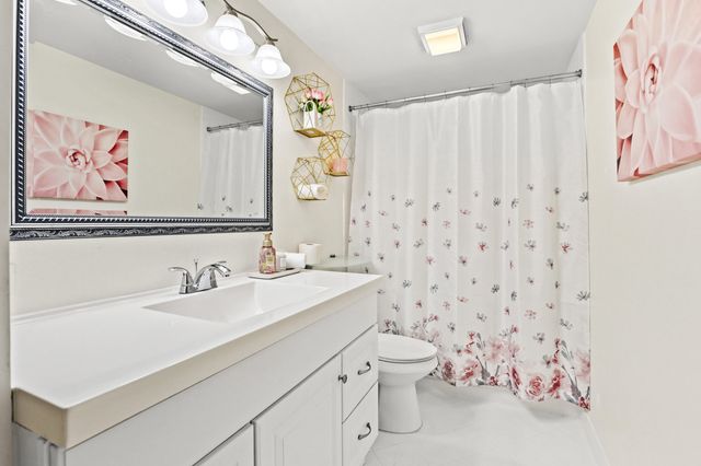7813 78th Way, West Palm Beach, FL 33407