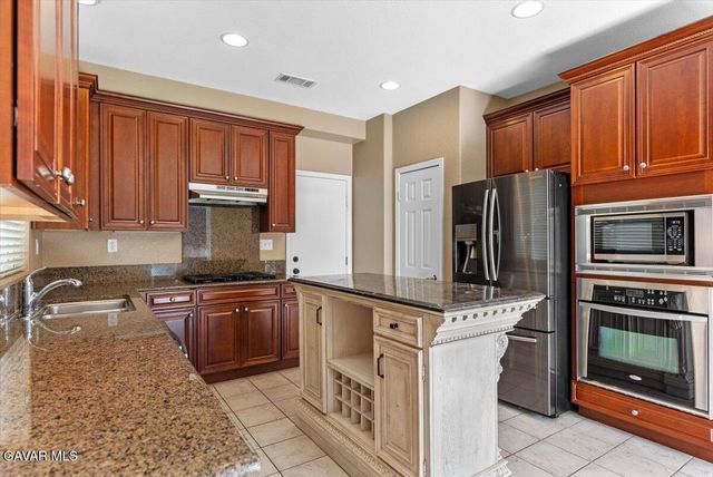 1450 S Green Street, Tehachapi, CA 93561