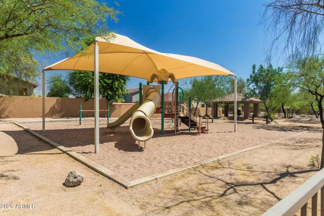 3430 N MOUNTAIN Ridge 13, Mesa, AZ 85207