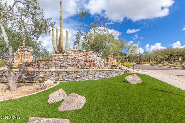 3430 N MOUNTAIN Ridge 13, Mesa, AZ 85207