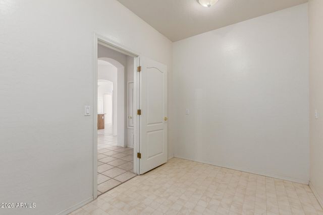 3430 N MOUNTAIN Ridge 13, Mesa, AZ 85207