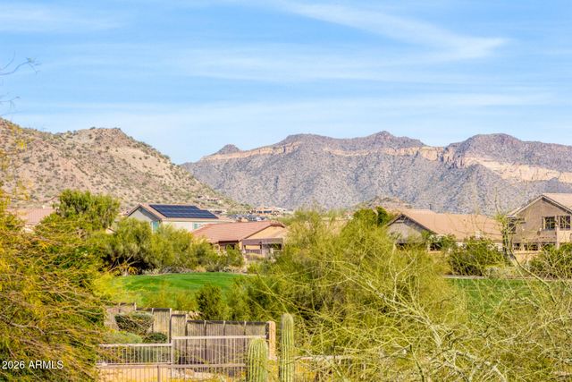 3430 N MOUNTAIN Ridge 13, Mesa, AZ 85207