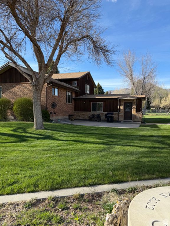 Image 2 of property listing at 320 PINE CANYON RD, Midway, UT 84049