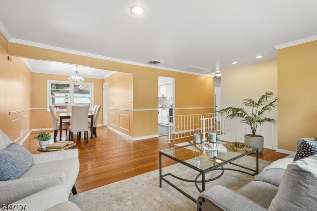 14 Mellon Ave, West Orange Twp., NJ 07052