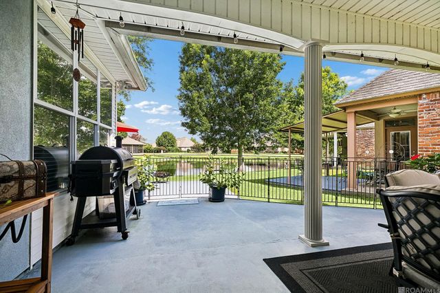 6009 Courtyard Dr, Gonzales, LA 70737
