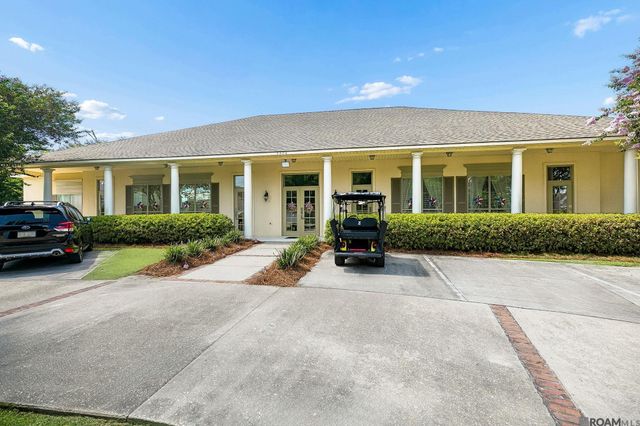 6009 Courtyard Dr, Gonzales, LA 70737