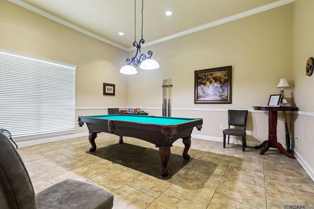 6009 Courtyard Dr, Gonzales, LA 70737