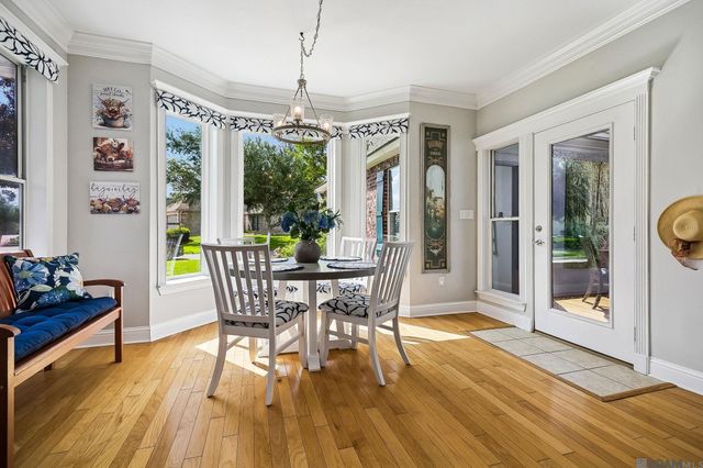 6009 Courtyard Dr, Gonzales, LA 70737