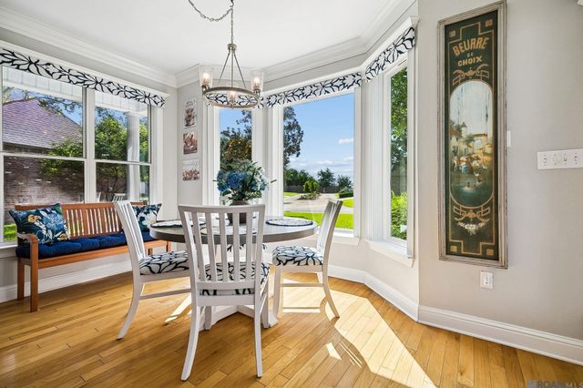 6009 Courtyard Dr, Gonzales, LA 70737