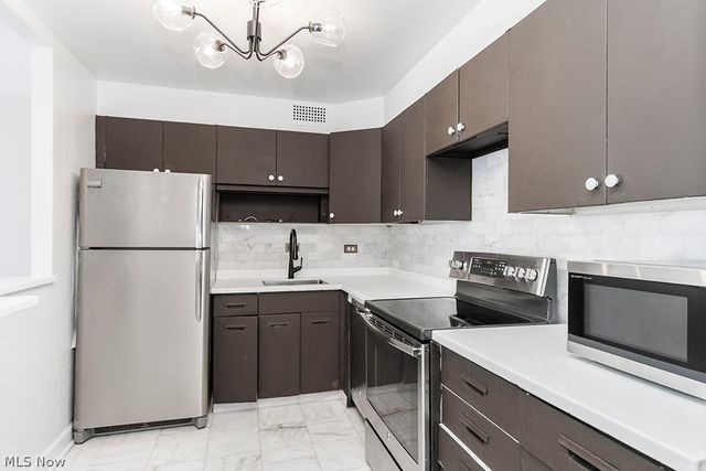 12700 Lake Avenue 1104, Lakewood, OH 44107