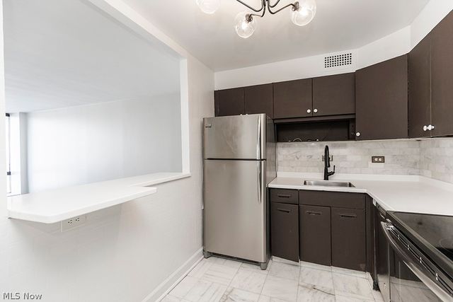 12700 Lake Avenue 1104, Lakewood, OH 44107