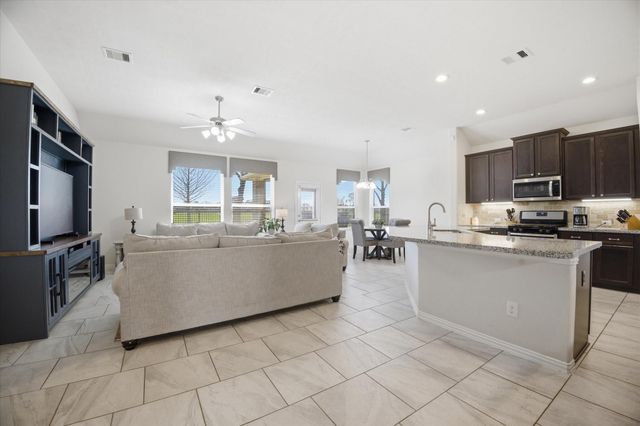 26046 N Kings Mill Lane, Kingwood, TX 77339