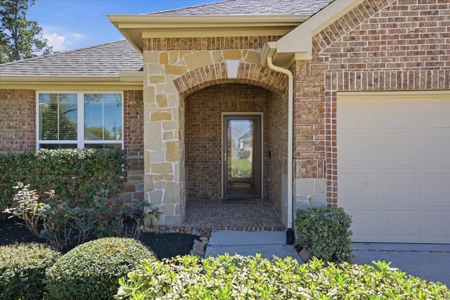 26046 N Kings Mill Lane, Kingwood, TX 77339