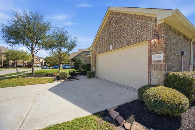 26046 N Kings Mill Lane, Kingwood, TX 77339