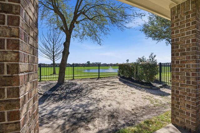 26046 N Kings Mill Lane, Kingwood, TX 77339