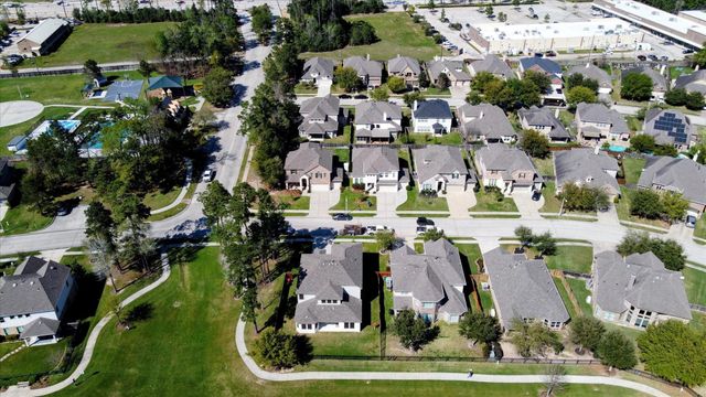 26046 N Kings Mill Lane, Kingwood, TX 77339