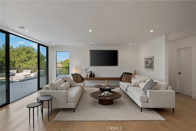 3516 Terrace View Drive, Encino, CA 91436