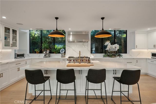 3516 Terrace View Drive, Encino, CA 91436