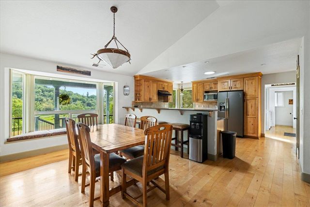 12242 Woodacre Rd, Grass Valley, CA 95949