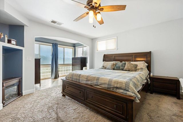 12242 Woodacre Rd, Grass Valley, CA 95949