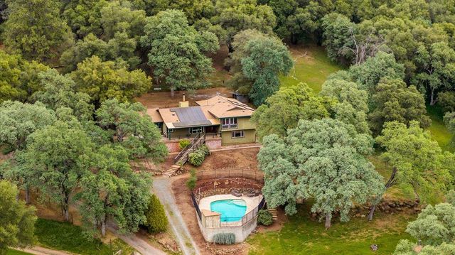 12242 Woodacre Rd, Grass Valley, CA 95949