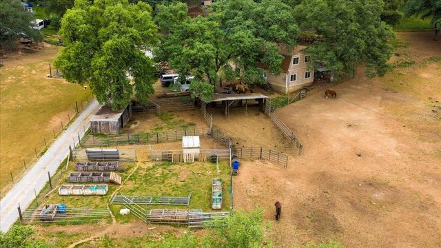 12242 Woodacre Rd, Grass Valley, CA 95949