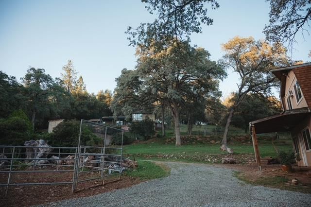 12242 Woodacre Rd, Grass Valley, CA 95949