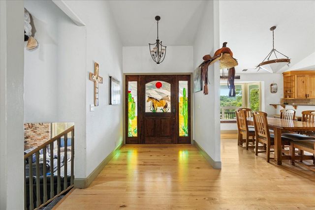 12242 Woodacre Rd, Grass Valley, CA 95949