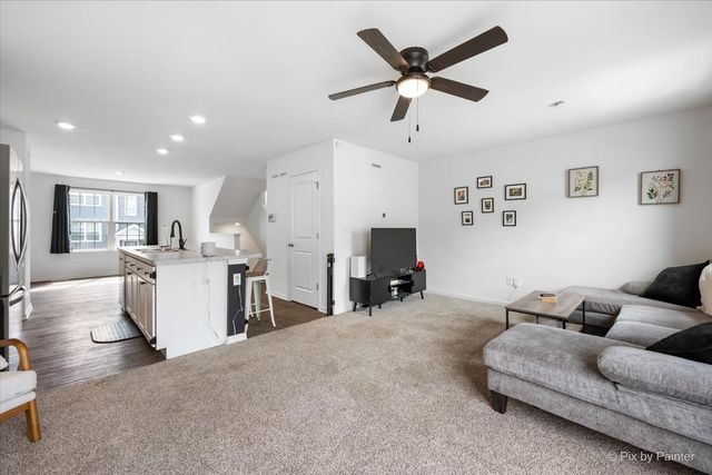 1107 Briar Glen Court, Hampshire, IL 60140