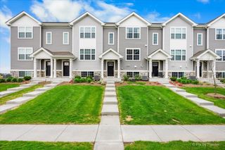 1107 Briar Glen Court, Hampshire, IL 60140