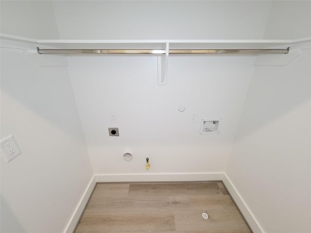 7705 Earl Rudder Way, Houston, TX 77055
