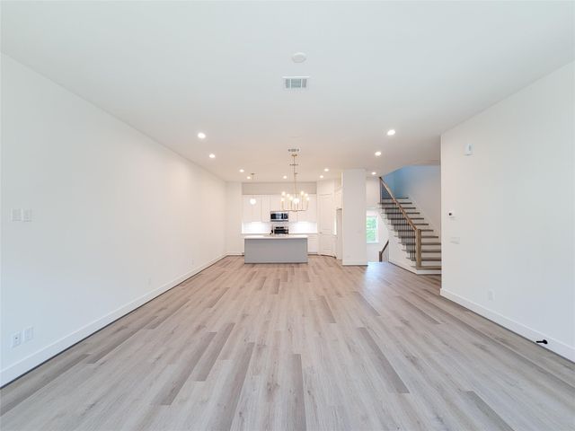 7705 Earl Rudder Way, Houston, TX 77055