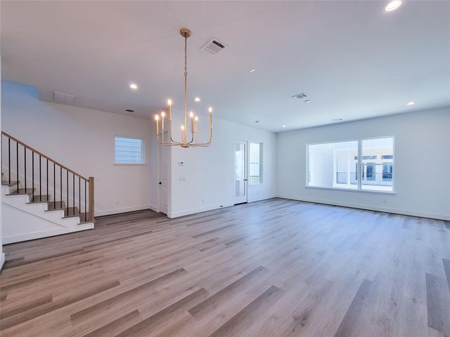 7705 Earl Rudder Way, Houston, TX 77055