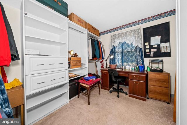 101 N BROWNLEAF RD, Newark, DE 19713