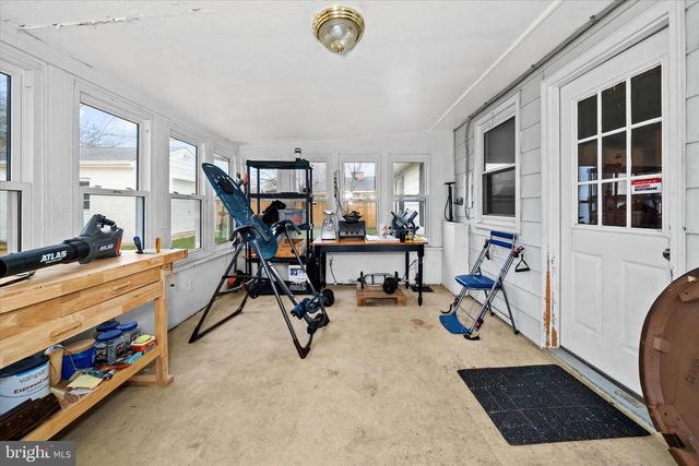 101 N BROWNLEAF RD, Newark, DE 19713