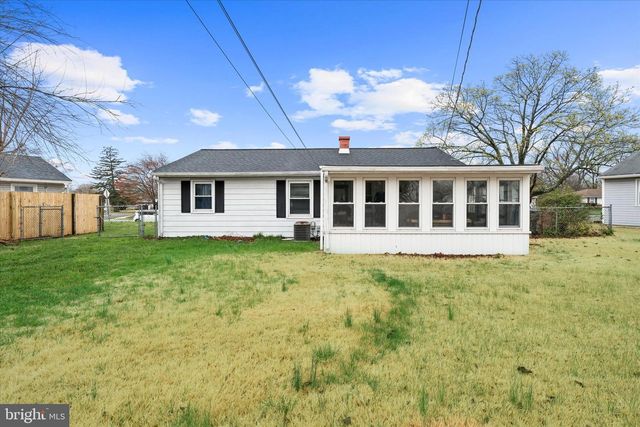 101 N BROWNLEAF RD, Newark, DE 19713