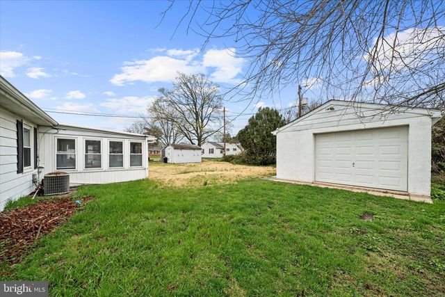 101 N BROWNLEAF RD, Newark, DE 19713