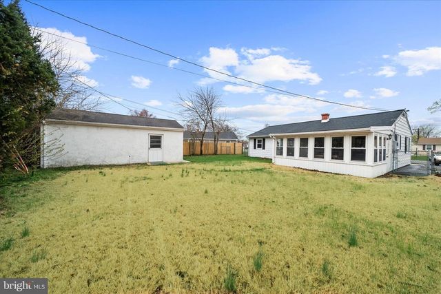 101 N BROWNLEAF RD, Newark, DE 19713