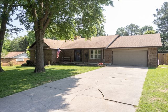 1503 Camino Real Street, Springdale, AR 72762