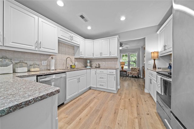 1503 Camino Real Street, Springdale, AR 72762