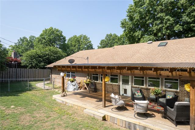 1503 Camino Real Street, Springdale, AR 72762