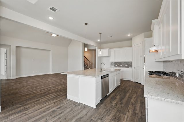 2225 Garnet Drive, Waxahachie, TX 75167