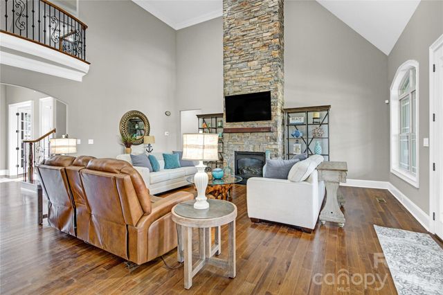 147 Castle Drive, Mooresville, NC 28117