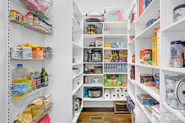 147 Castle Drive, Mooresville, NC 28117