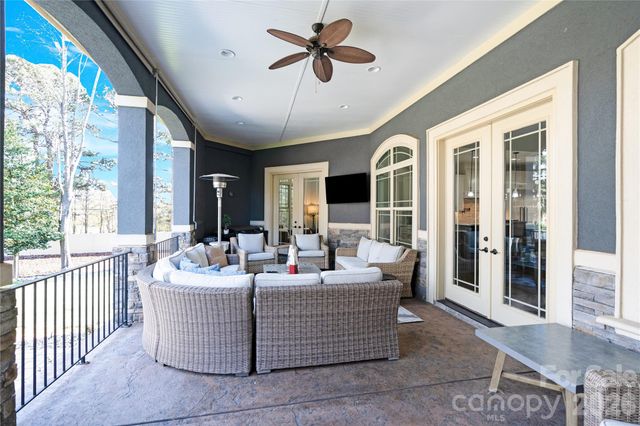 147 Castle Drive, Mooresville, NC 28117