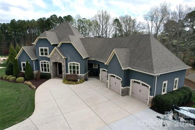 147 Castle Drive, Mooresville, NC 28117