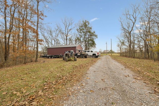 516 Rhotons Chapel Rd, Manchester, TN 37355