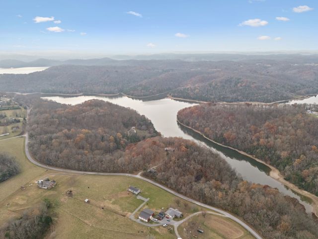 516 Rhotons Chapel Rd, Manchester, TN 37355