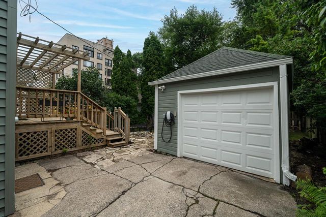 3936 N Frederick AVENUE, Shorewood, WI 53211