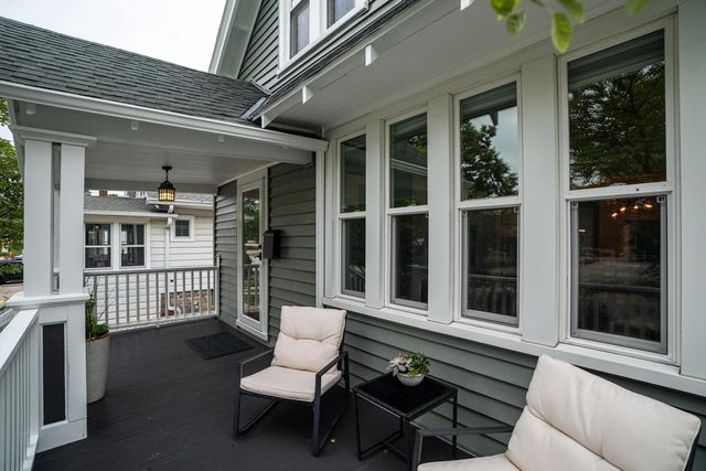 3936 N Frederick AVENUE, Shorewood, WI 53211